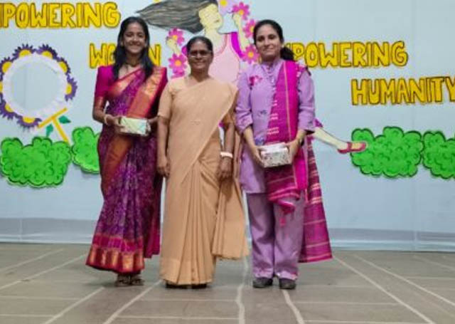   Holy Cross Convent High School - Thane 