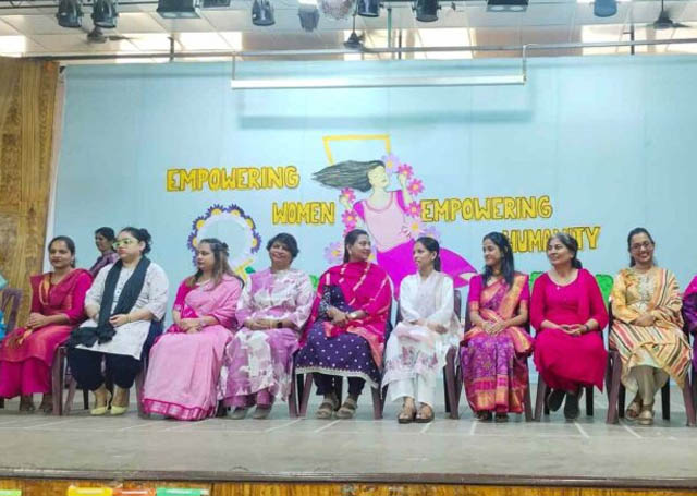   Holy Cross Convent High School - Thane 