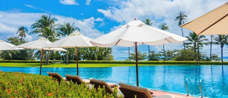 Luxurious resort near Thane